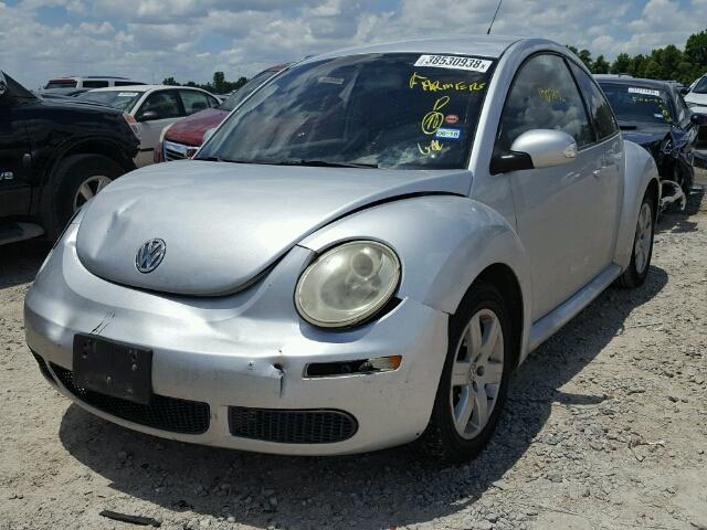 3VWPW31C57M512073 - 2007 VOLKSWAGEN NEW BEETLE 银色 照片 2