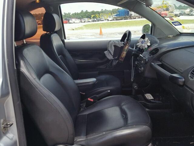 3VWPW31C57M512073 - 2007 VOLKSWAGEN NEW BEETLE 银色 照片 5