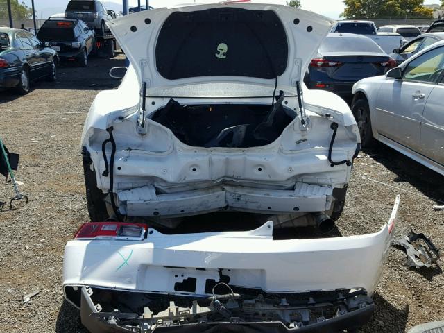 2G1FA1E32E9272538 - 2014 CHEVROLET CAMARO LS WHITE photo 9