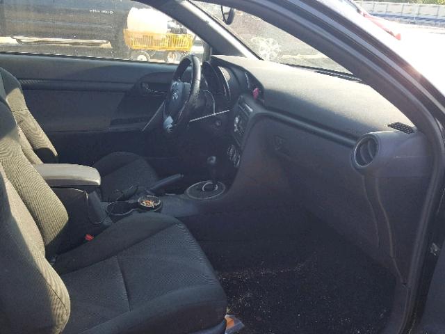 JTKJF5C71B3009020 - 2011 TOYOTA SCION TC 黑色 照片 5