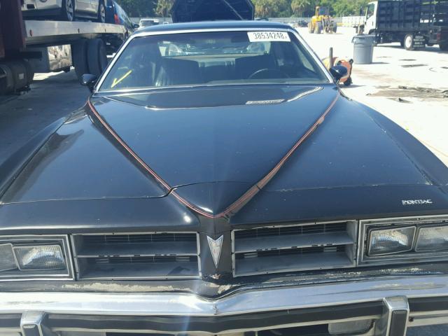 2F37M6A147580 - 1976 PONTIAC LEMANS BLACK photo 7