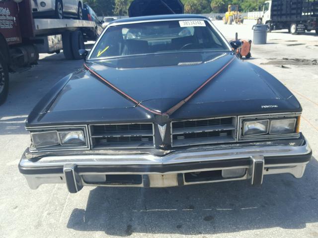 2F37M6A147580 - 1976 PONTIAC LEMANS BLACK photo 9