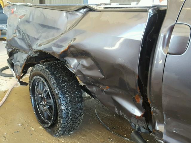 5TFRM5F19GX099105 - 2016 TOYOTA TUNDRA DOU GRAY photo 9