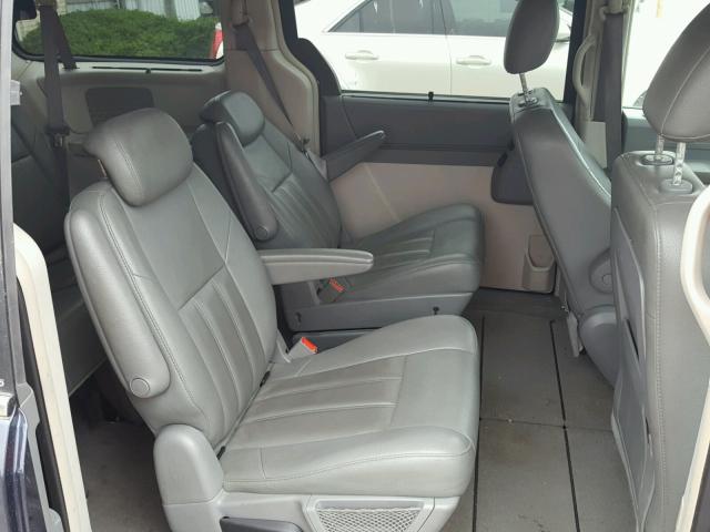 2A8HR54P18R782056 - 2008 CHRYSLER TOWN & COU 蓝色 照片 6