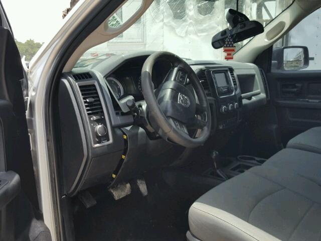 3C6UR5CL5GG124952 - 2016 RAM 2500 ST SILVER photo 9