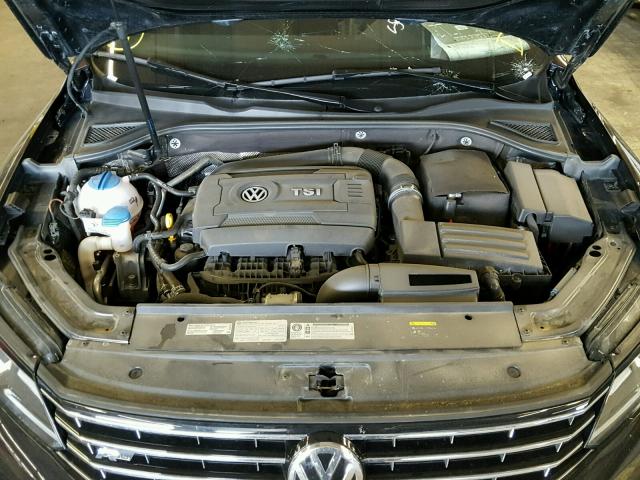 1VWDT7A37HC033370 - 2017 VOLKSWAGEN PASSAT R-L BLACK photo 7