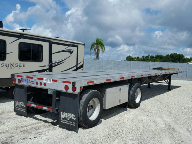 1UYFS2486J5377101 - 2018 UTILITY TRAILER SILVER photo 4