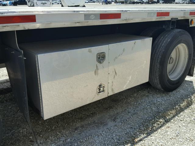 1UYFS2486J5377101 - 2018 UTILITY TRAILER SILVER photo 8