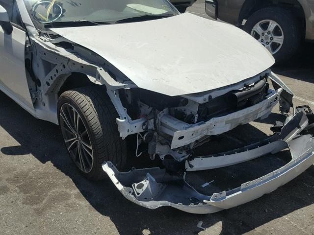 JF1ZNAA19G9705669 - 2016 TOYOTA SCION FR-S WHITE photo 9