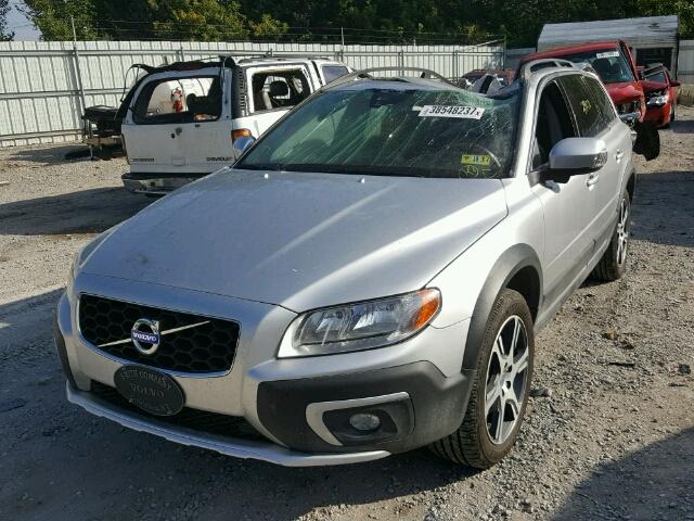 YV4902NK1F1217313 - 2015 VOLVO XC70 T6 SILVER photo 2