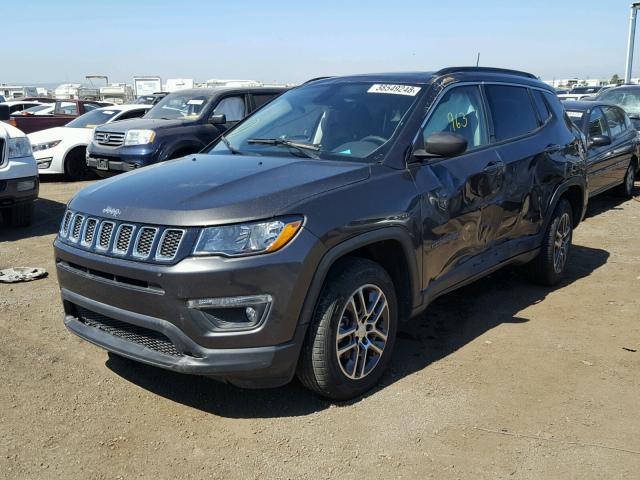 3C4NJCBB4HT632811 - 2017 JEEP COMPASS LA 石墨色 照片 2