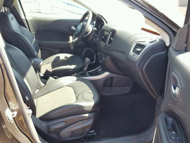 3C4NJCBB4HT632811 - 2017 JEEP COMPASS LA 石墨色 照片 5