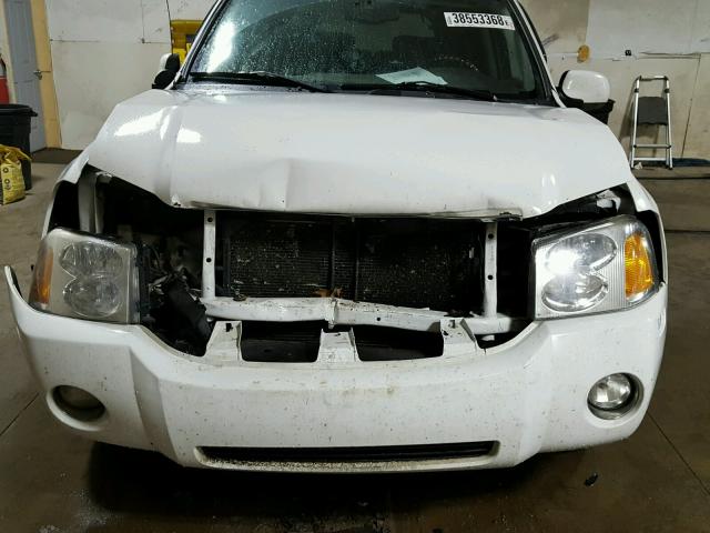 1GKET66M866141208 - 2006 GMC ENVOY DENA WHITE photo 9