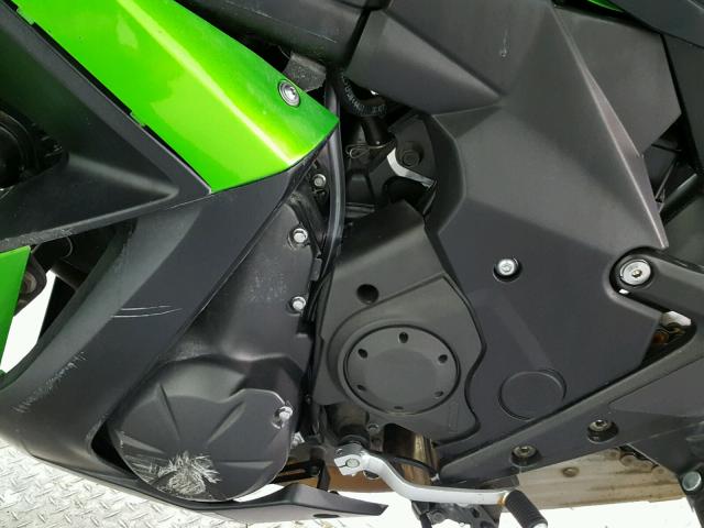 JKAEXEE19FDA17815 - 2015 KAWASAKI EX650 E GREEN photo 11