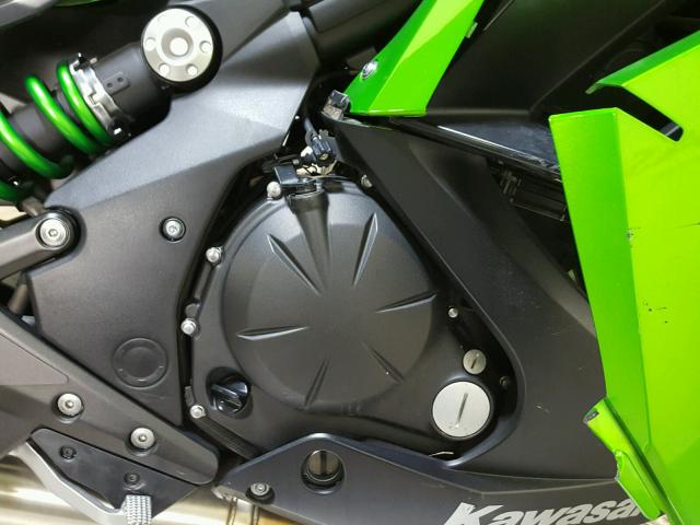 JKAEXEE19FDA17815 - 2015 KAWASAKI EX650 E GREEN photo 12