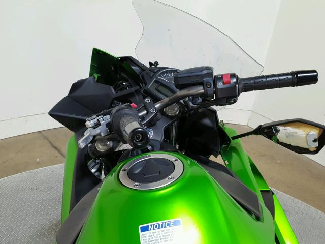 JKAEXEE19FDA17815 - 2015 KAWASAKI EX650 E GREEN photo 18
