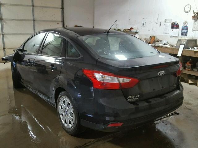 1FAHP3F29CL153252 - 2012 FORD FOCUS SE BLACK photo 3