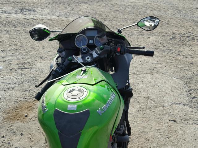 JKBZXNF1XFA011239 - 2015 KAWASAKI ZX1400 F GREEN photo 5