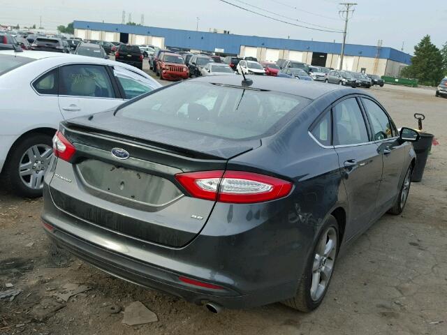 3FA6P0H79FR192332 - 2015 FORD FUSION SE GRAY photo 4