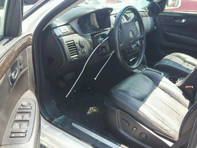 1G6KD5E62BU128889 - 2011 CADILLAC DTS WHITE photo 9