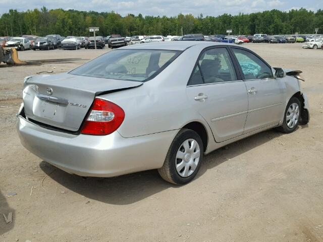 4T1BE32K22U011941 - 2002 TOYOTA CAMRY LE SILVER photo 4