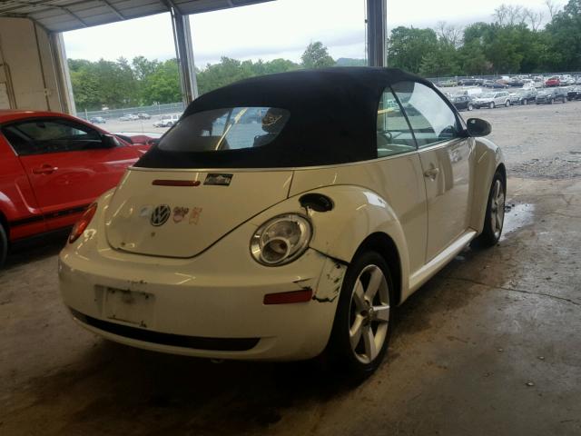 3VWFF31Y47M413414 - 2007 VOLKSWAGEN NEW BEETLE თეთრი ფოტო 4