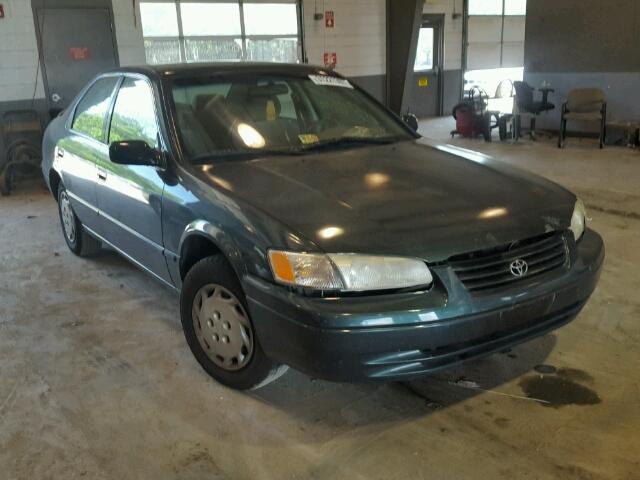 JT2BG28K6W0172895 - 1998 TOYOTA CAMRY LE მწვანე ფოტო 1