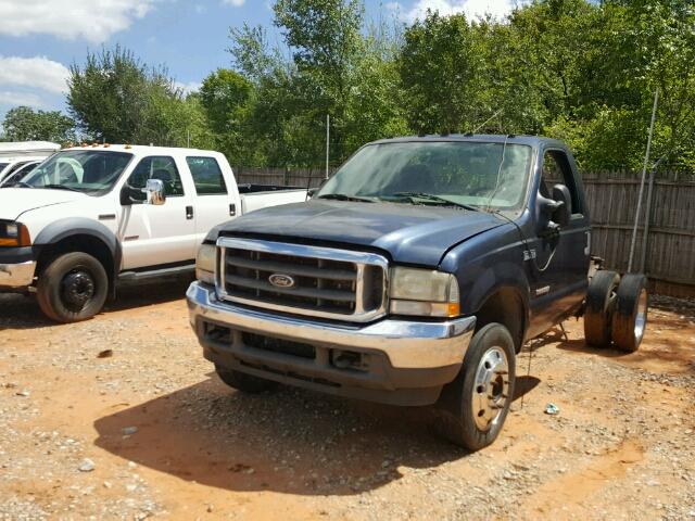 0K0157417472 - 2003 FORD F450 SUPER BLUE photo 2