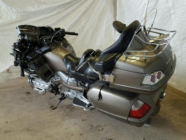 1HFSC47L48A701482 - 2008 HONDA GL1800 GRAY photo 3