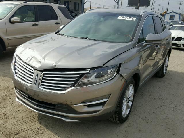 5LMTJ2DH6GUJ15042 - 2016 LINCOLN MKC SELECT ოქროსფერი ფოტო 2