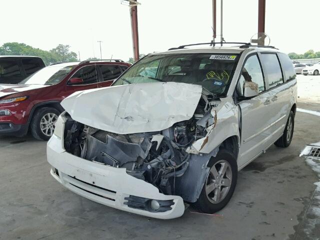 2D8HN54P68R722990 - 2008 DODGE GRAND CARA WHITE photo 2