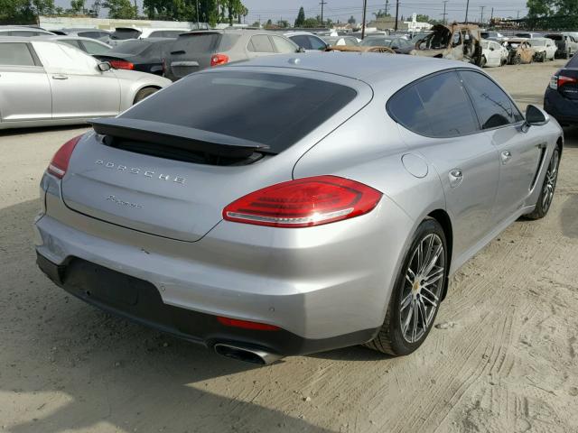 WP0AA2A72GL005508 - 2016 PORSCHE PANAMERA 2 SILVER photo 4