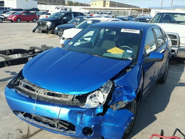 1FAHP3GN5AW192649 - 2010 FORD FOCUS SES BLUE photo 2