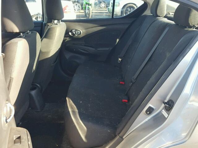 3N1CN7AP9DL838400 - 2013 NISSAN VERSA S 银色 照片 6