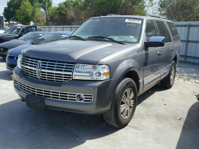 5LMJJ2J59AEJ05009 - 2010 LINCOLN NAVIGATOR 石墨色 照片 2
