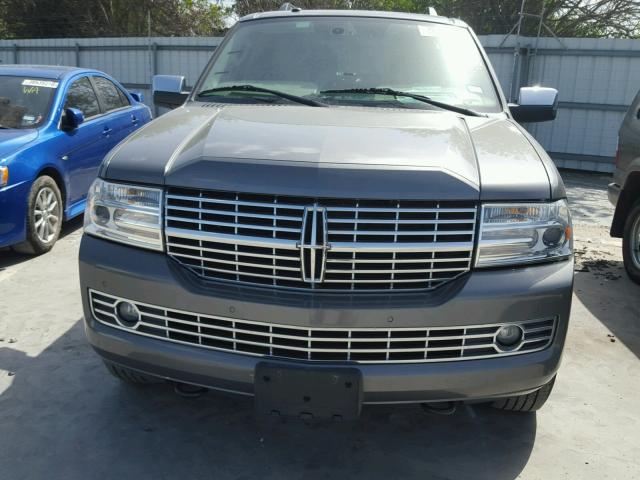 5LMJJ2J59AEJ05009 - 2010 LINCOLN NAVIGATOR 石墨色 照片 9