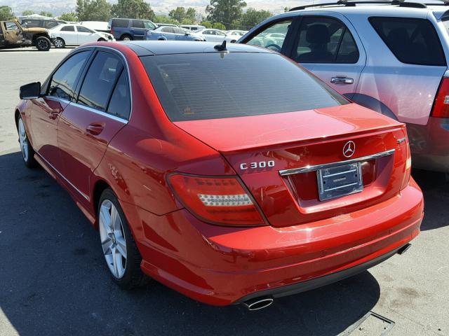 WDDGF5EB0BA472433 - 2011 MERCEDES-BENZ C 300 RED photo 3