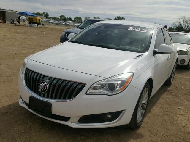 2G4GK5EX9F9169228 - 2015 BUICK REGAL WHITE photo 2