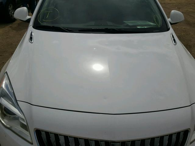 2G4GK5EX9F9169228 - 2015 BUICK REGAL WHITE photo 9