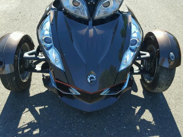 2BXJBRC16CV001985 - 2012 CAN-AM SPYDER ROA BROWN photo 19