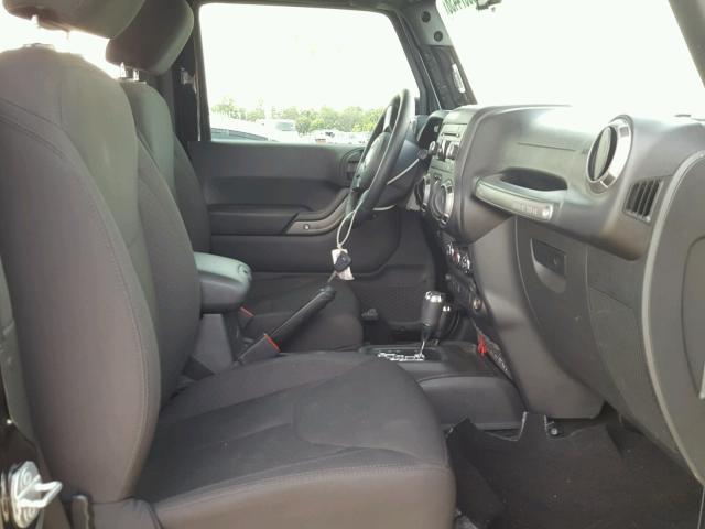 1C4AJWAGXJL820473 - 2018 JEEP WRANGLER S BLACK photo 5