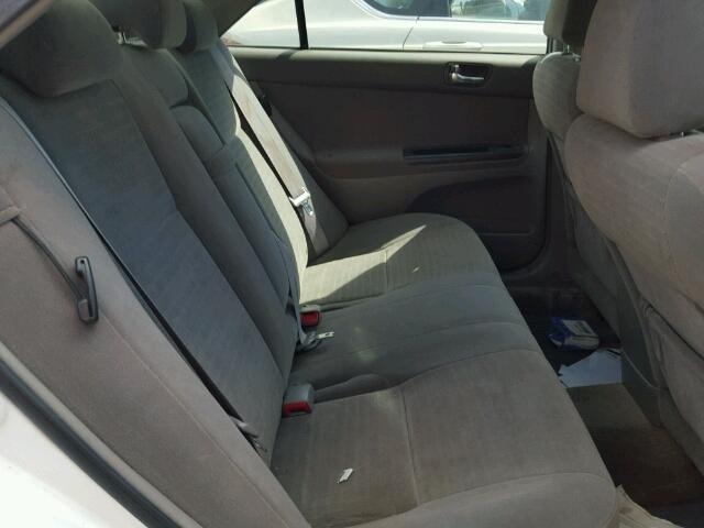 4T1BE32KX5U026143 - 2005 TOYOTA CAMRY LE WHITE photo 6