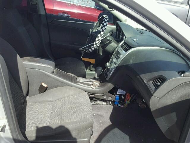 1G1ZC5E01CF179101 - 2012 CHEVROLET MALIBU 1LT SILVER photo 5