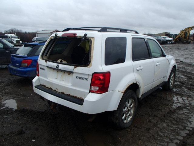 4F2CZ96138KM03820 - 2008 MAZDA TRIBUTE S WHITE photo 4