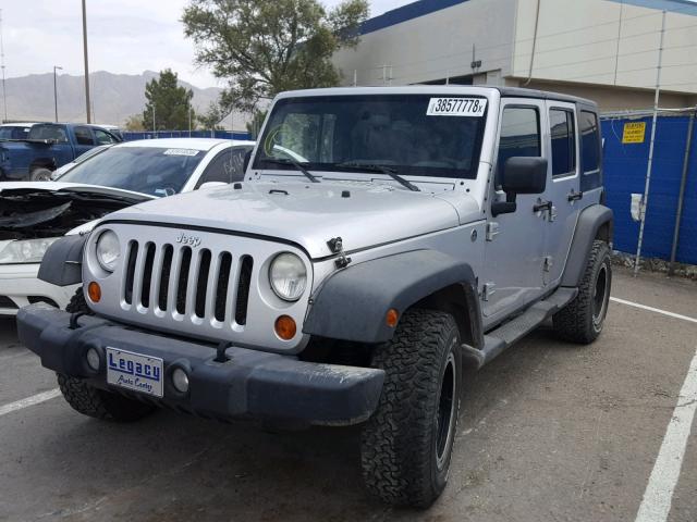 1J4GA39127L136979 - 2007 JEEP WRANGLER X SILVER photo 2