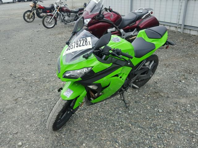 JKAEX8A1XFDA22447 - 2015 KAWASAKI EX300 A GREEN photo 2