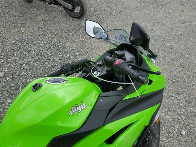 JKAEX8A1XFDA22447 - 2015 KAWASAKI EX300 A GREEN photo 5