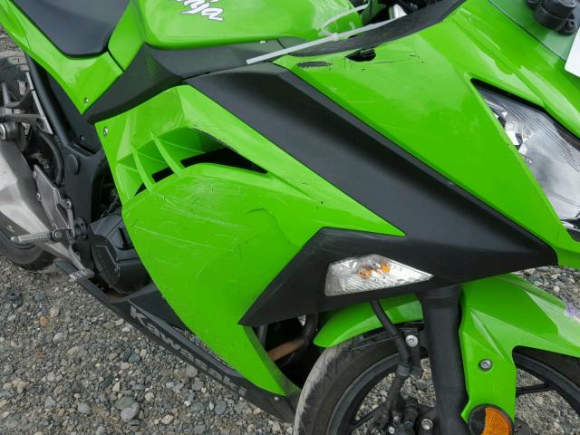 JKAEX8A1XFDA22447 - 2015 KAWASAKI EX300 A GREEN photo 9