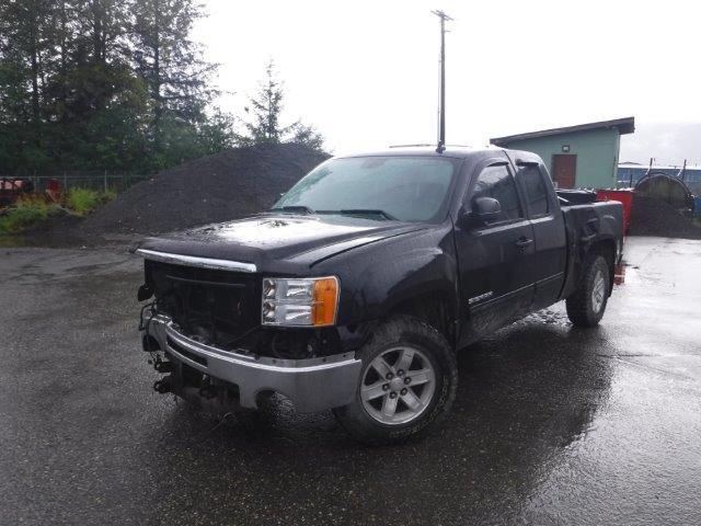 1GTR2VEA3BZ457142 - 2011 GMC SIERRA K15 BLACK photo 2