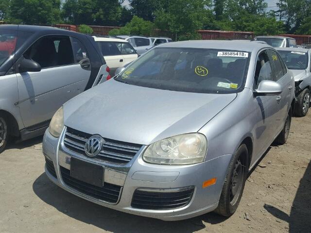 3VWRG71K85M604005 - 2005 VOLKSWAGEN NEW JETTA GRAY photo 2